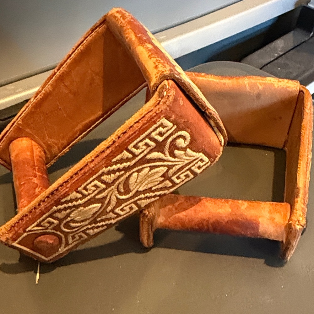 Vintage Western Stirrups - Decor